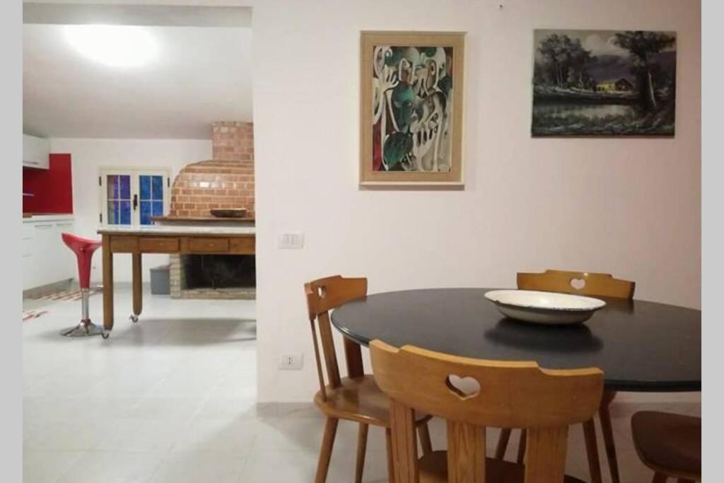 Big Relax Apartment With Swimming Pool And A Peaceful Garden In A Private Villa Sestu Bagian luar foto