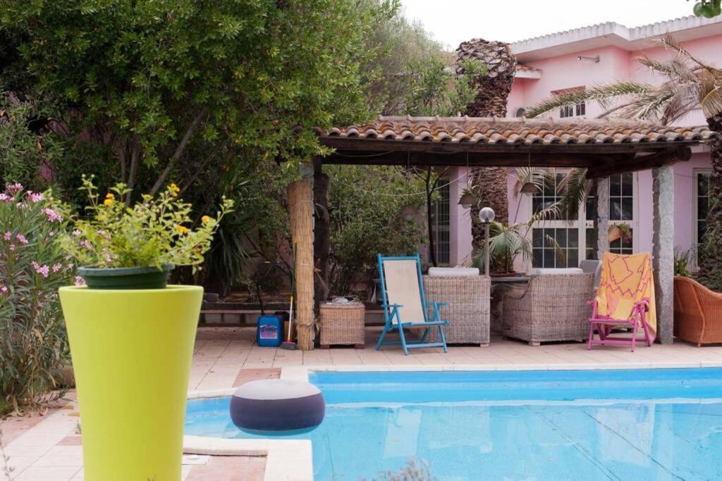 Big Relax Apartment With Swimming Pool And A Peaceful Garden In A Private Villa Sestu Bagian luar foto